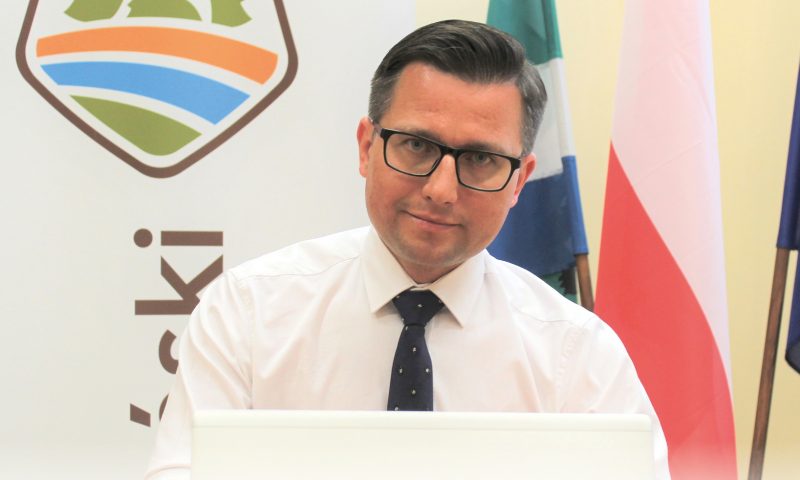 „Studio Powiat Kętrzyński” – kolejne spotkanie online starosty kętrzyńskiego z mieszkańcami