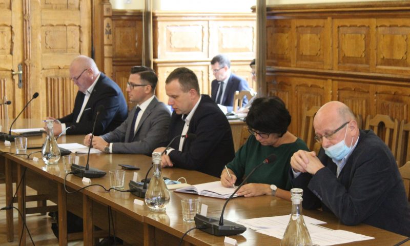 Dzisiaj odbyła się XXVI nadzwyczajna sesja Rady Powiatu w Kętrzynie.
